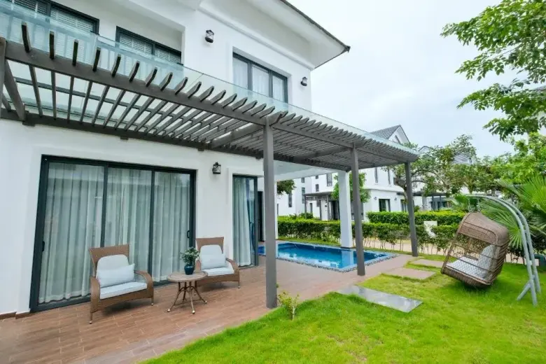 5-Bedroom Villa
